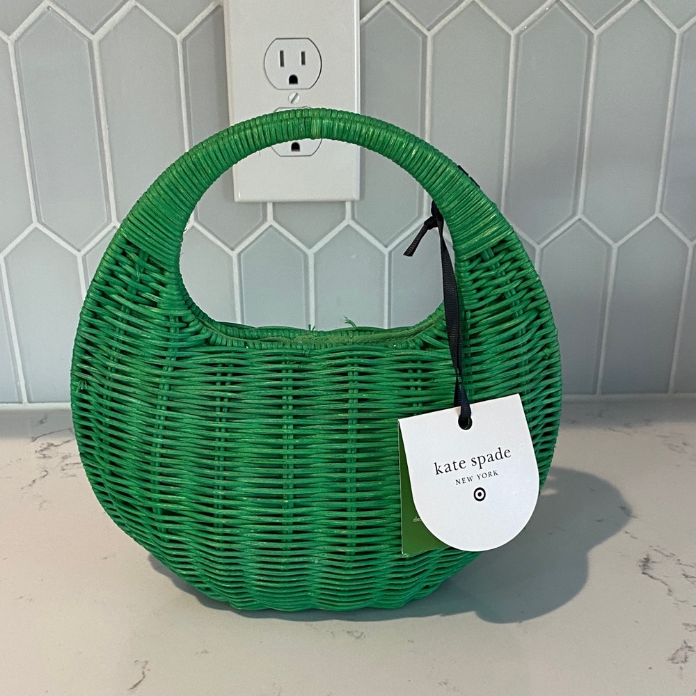 Kate Spade Green Wicker hand bag new with tags